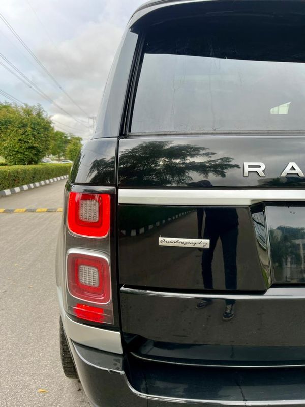 Thumbnail 12 of 2020 LAND ROVER Range Rover